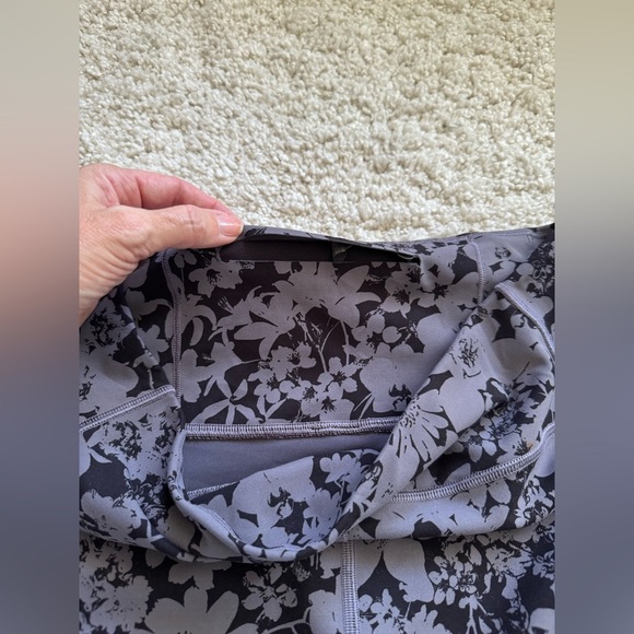 Lululemon All You Do Crop Efflorescent Nebula Floral Black Leggings size 10 - Picture 9 of 14